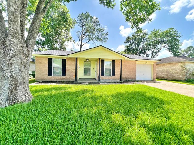 16914 David Glen Drive, Friendswood, TX 77546