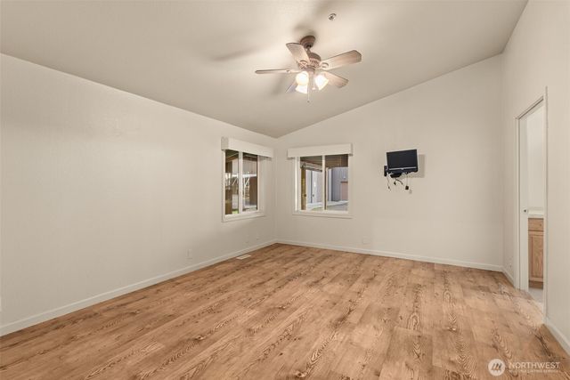 1895 North Fork Road, Chehalis, WA 98532