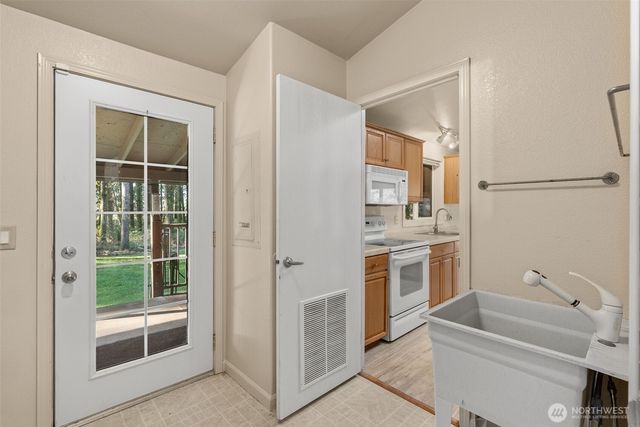 1895 North Fork Road, Chehalis, WA 98532