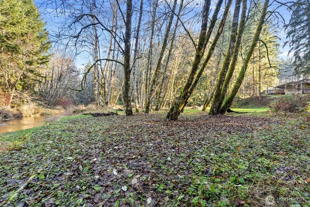 1895 North Fork Road, Chehalis, WA 98532