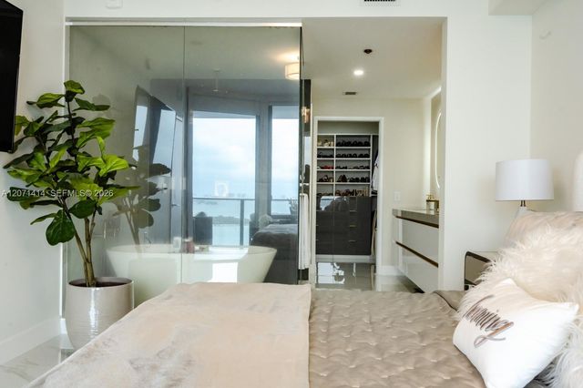 700 NE 24th Street 1506, Miami, FL 33137