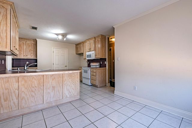 13 Statesboro Cove, Cabot, AR 72023