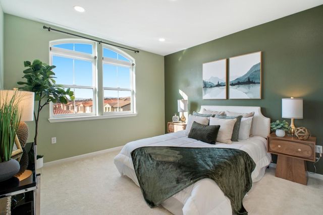 49002 Cinnamon Fern Common 402, Fremont, CA 94539
