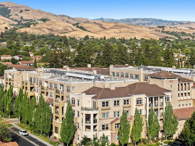 49002 Cinnamon Fern Common 402, Fremont, CA 94539