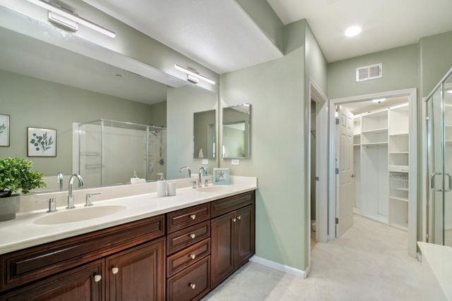 49002 Cinnamon Fern Common 402, Fremont, CA 94539