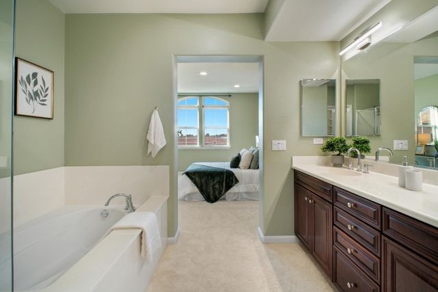 49002 Cinnamon Fern Common 402, Fremont, CA 94539