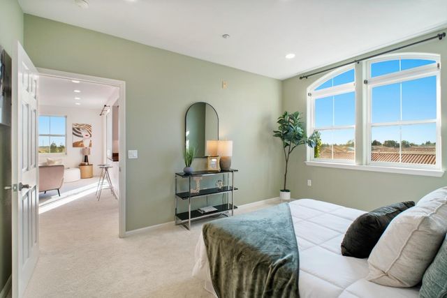 49002 Cinnamon Fern Common 402, Fremont, CA 94539