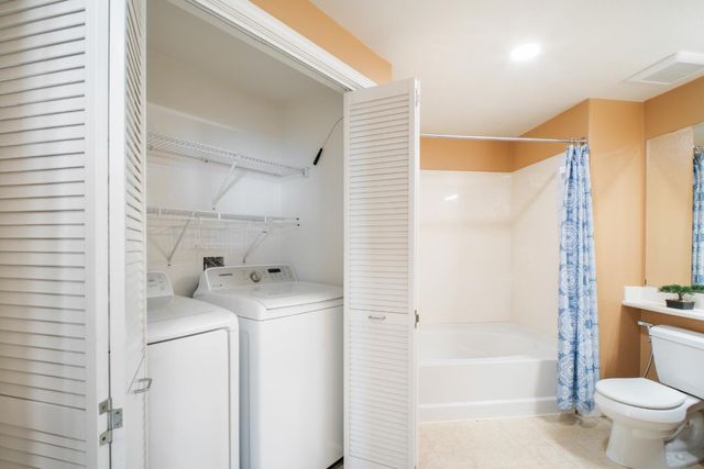 49002 Cinnamon Fern Common 402, Fremont, CA 94539