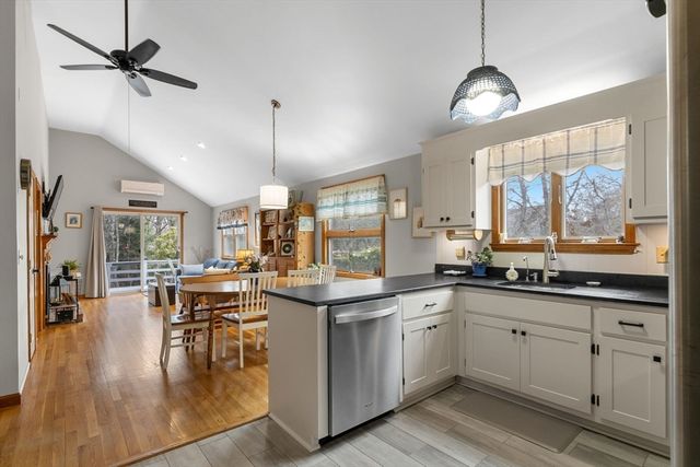 252 Chatham Rd, Harwich, MA 02645