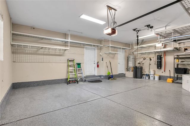 7464 Grassy Field Court, Las Vegas, NV 89131