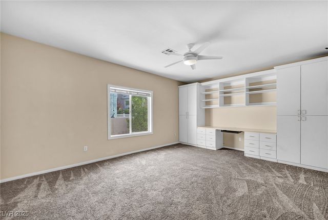 7464 Grassy Field Court, Las Vegas, NV 89131