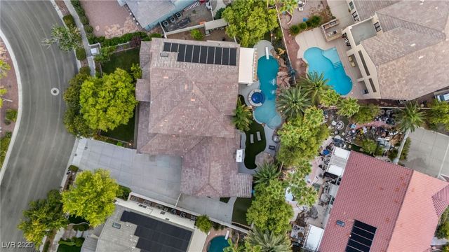 7464 Grassy Field Court, Las Vegas, NV 89131