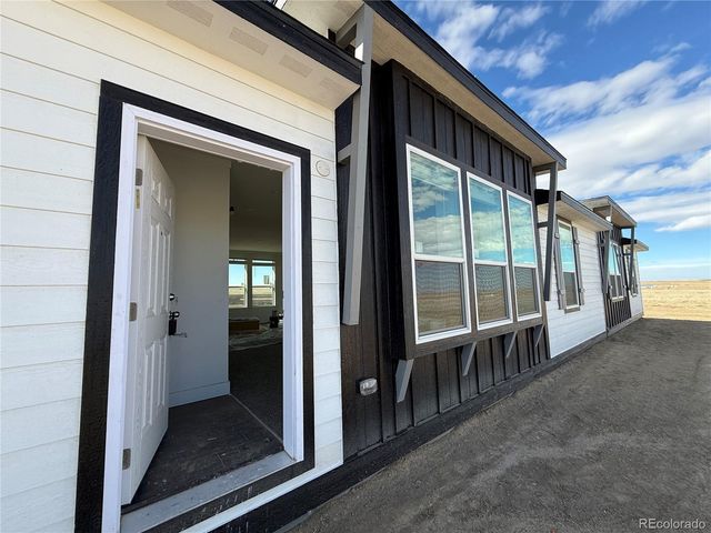 5117 Pass Me By Road, Strasburg, CO 80136