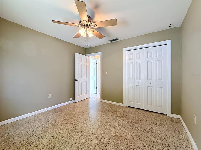 5163 60TH WAY N, Kenneth City, FL 33709