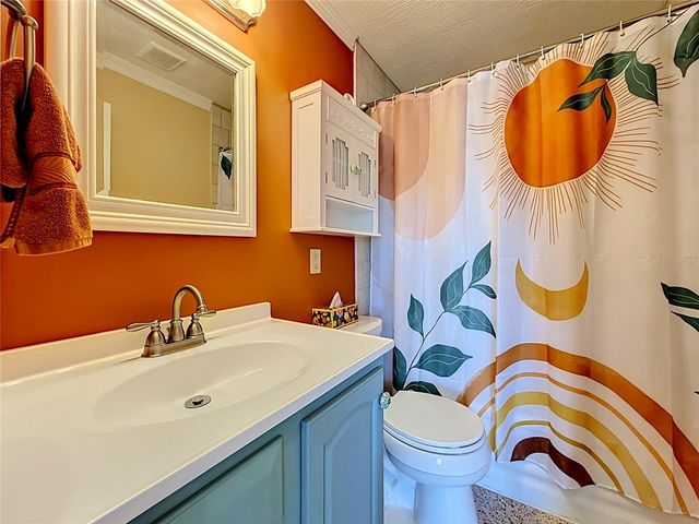 5163 60TH WAY N, Kenneth City, FL 33709