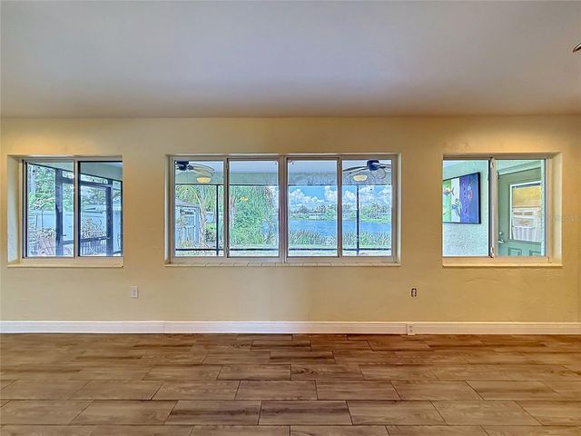 5163 60TH WAY N, Kenneth City, FL 33709