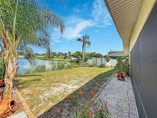 5163 60TH WAY N, Kenneth City, FL 33709