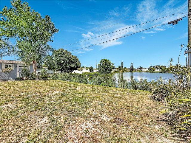 5163 60TH WAY N, Kenneth City, FL 33709