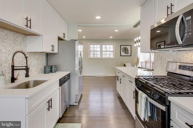 9808 WILLIAMSBURG DR, Upper Marlboro, MD 20772