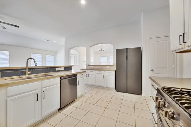 5129 Leeray Road, Fort Worth, TX 76244