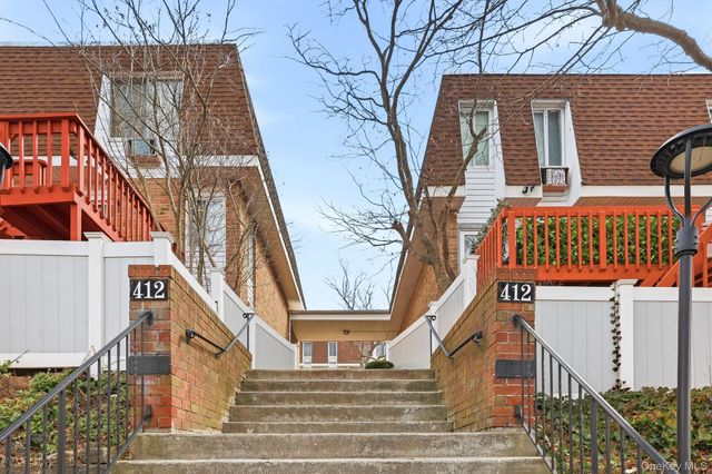 412 N Broadway 27, Yonkers, NY 10701