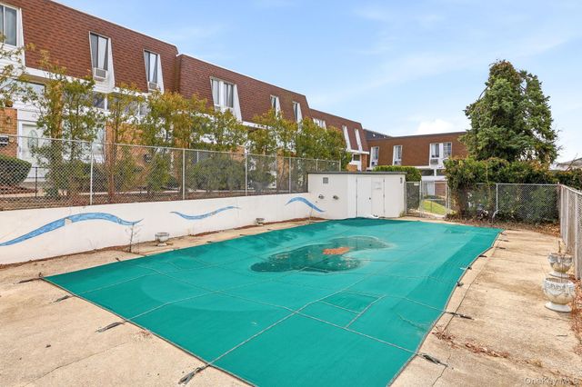 412 N Broadway 27, Yonkers, NY 10701