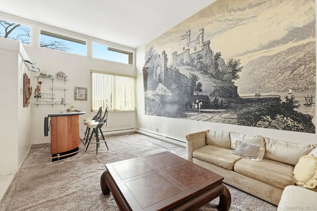 412 N Broadway 27, Yonkers, NY 10701