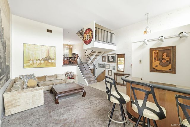 412 N Broadway 27, Yonkers, NY 10701