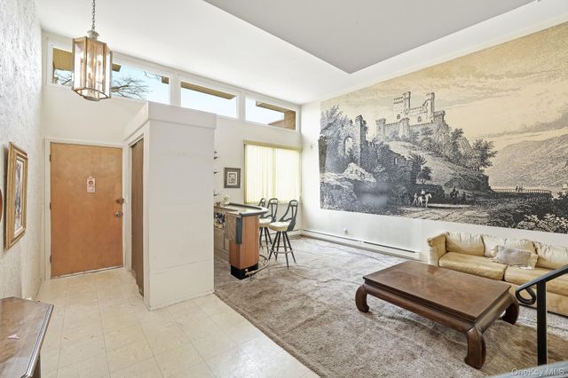 412 N Broadway 27, Yonkers, NY 10701