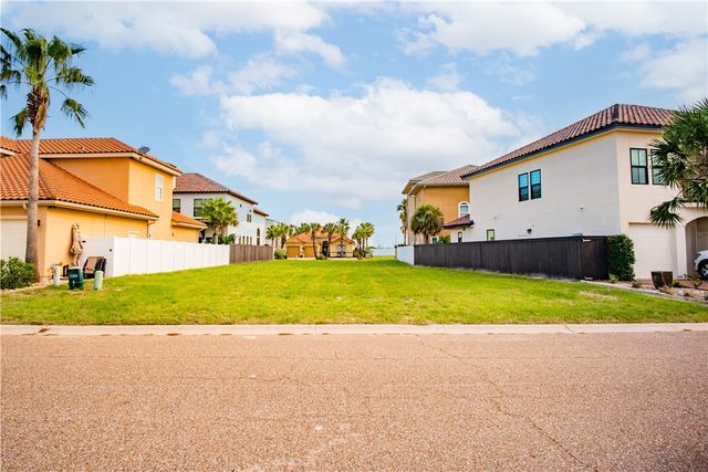 251 La Joya, Port Aransas, TX 78373