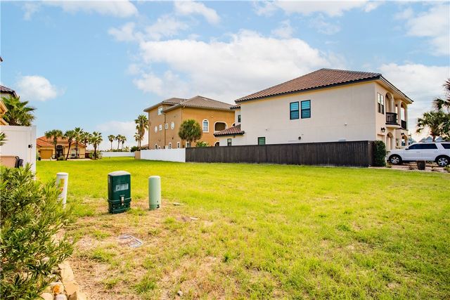 251 La Joya, Port Aransas, TX 78373