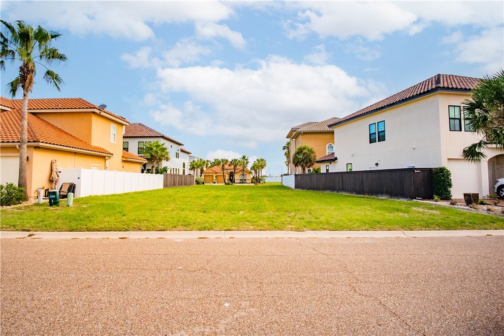 251 La Joya, Port Aransas, TX 78373 — photo 2