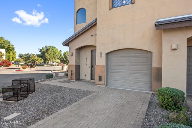 5998 N 78TH Street 2002, Scottsdale, AZ 85250