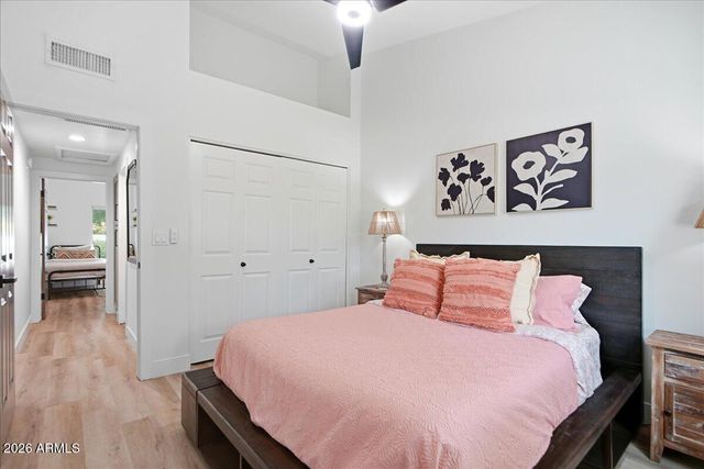 10333 E CARON Street, Scottsdale, AZ 85258