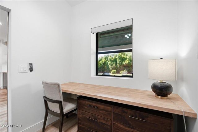 10333 E CARON Street, Scottsdale, AZ 85258