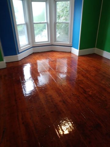 21 Pleasant 2, Upton, MA 01568