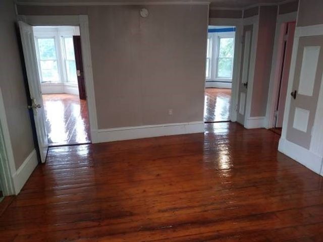 21 Pleasant 2, Upton, MA 01568