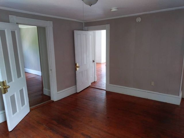 21 Pleasant 2, Upton, MA 01568