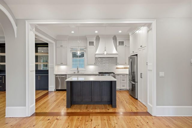 1344 Penshell Place, Mount Pleasant, SC 29464