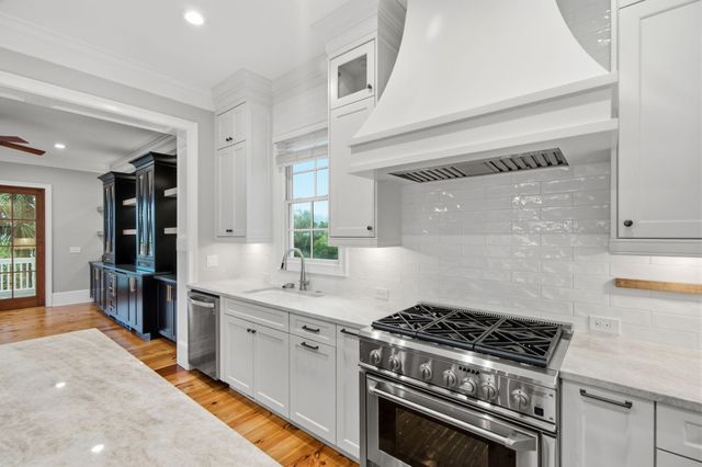 1344 Penshell Place, Mount Pleasant, SC 29464
