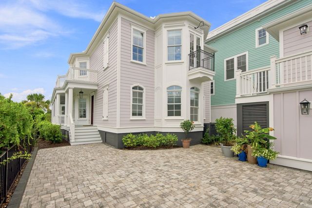 1344 Penshell Place, Mount Pleasant, SC 29464