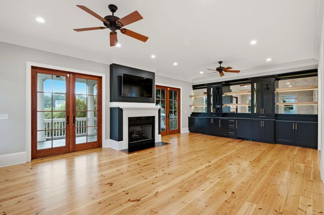 1344 Penshell Place, Mount Pleasant, SC 29464