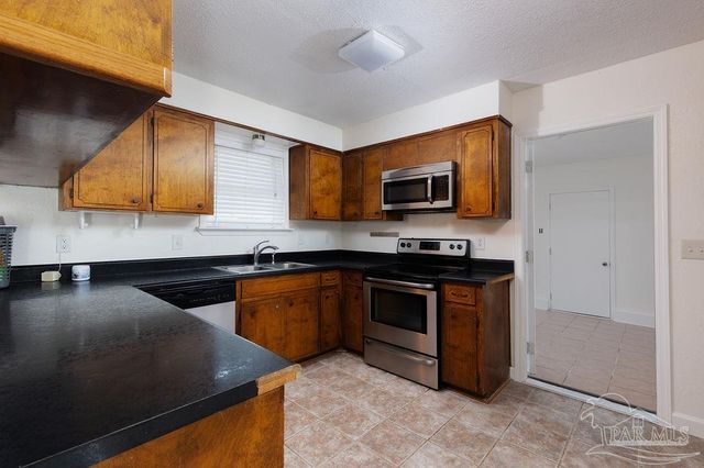 4249 Sea Port Rd, Pace, FL 32571