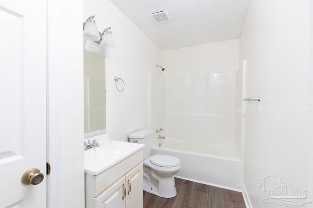 4249 Sea Port Rd, Pace, FL 32571