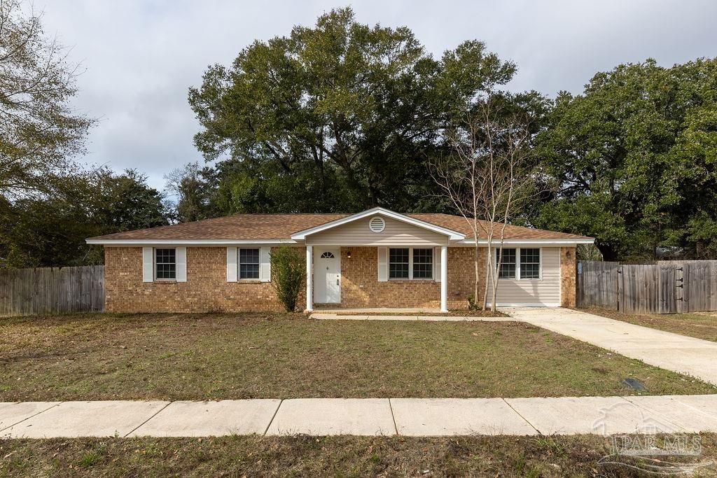 4249 Sea Port Rd, Pace, FL 32571