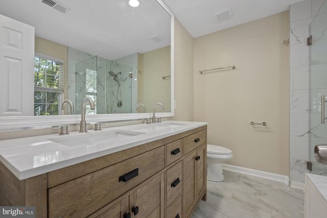 20318 SWALLOW POINT RD, Montgomery Village, MD 20886
