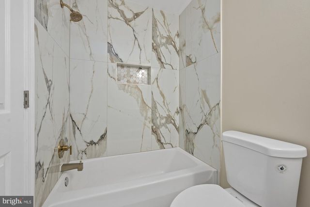 20318 SWALLOW POINT RD, Montgomery Village, MD 20886