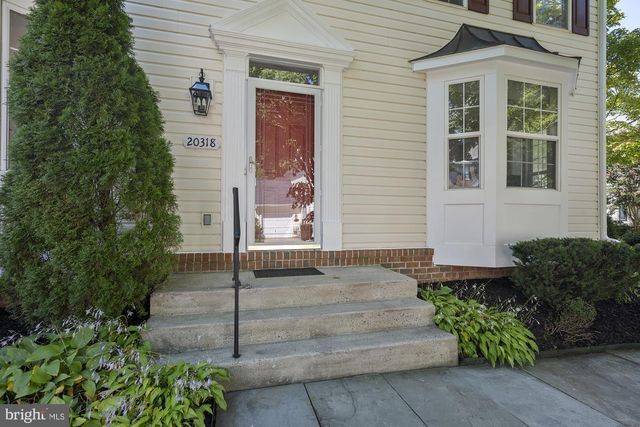 20318 SWALLOW POINT RD, Montgomery Village, MD 20886
