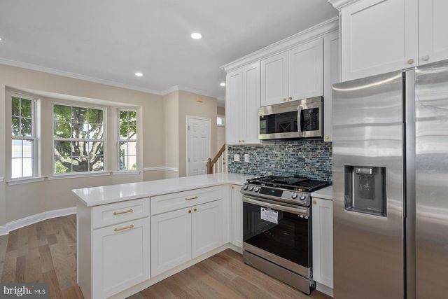 20318 SWALLOW POINT RD, Montgomery Village, MD 20886