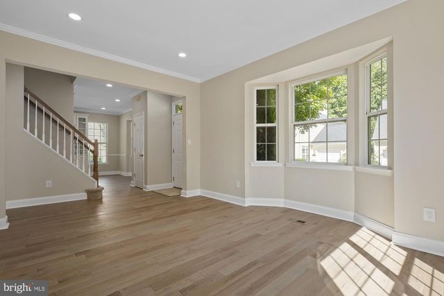 20318 SWALLOW POINT RD, Montgomery Village, MD 20886